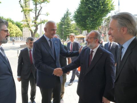 Kultur ve turizm bakani ersoy prof dr mehmet gormez ile bir araya geldi M8asIjzV