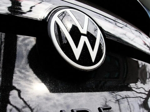 Volkswagenin yeniden yapilanma planina ilk engel NX7RA8ke